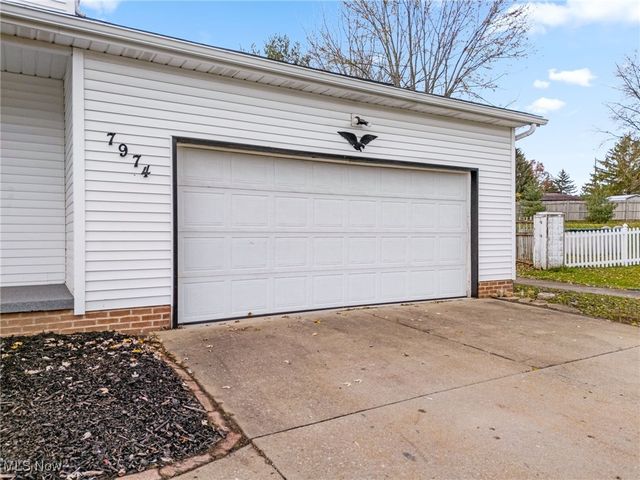 7974 Chablis Drive NW, Massillon, OH 44646