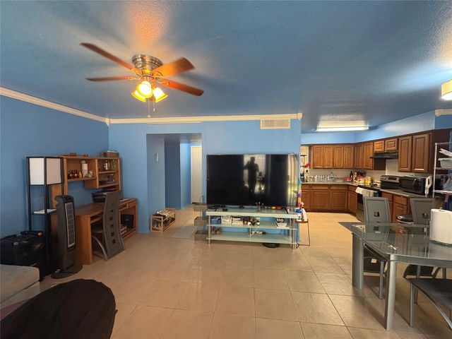 10075 Westpark Drive 94, Houston, TX 77042