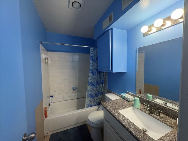 10075 Westpark Drive 94, Houston, TX 77042