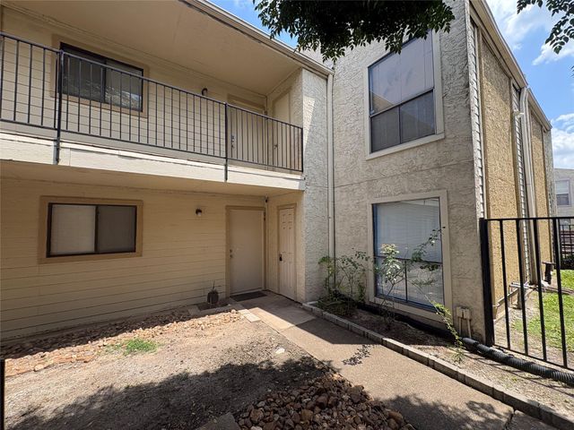 10075 Westpark Drive 94, Houston, TX 77042