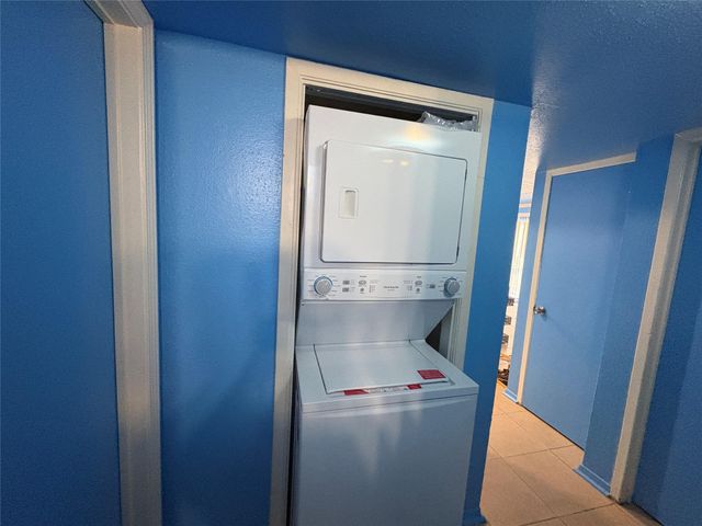 10075 Westpark Drive 94, Houston, TX 77042