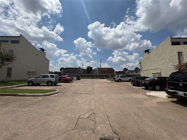 10075 Westpark Drive 94, Houston, TX 77042