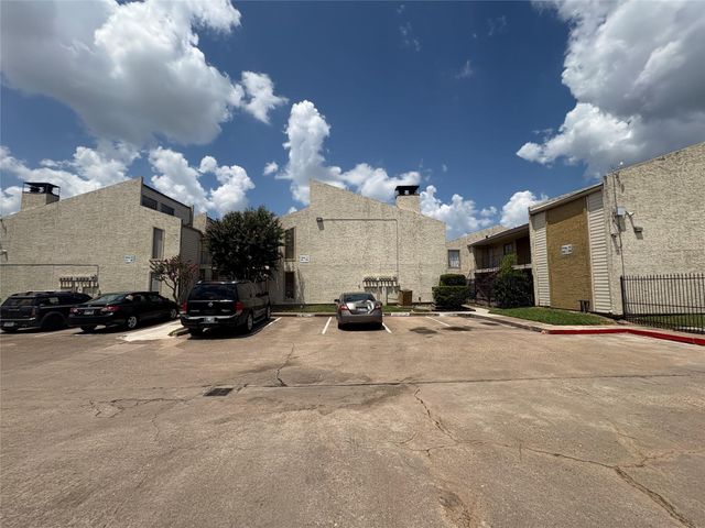 10075 Westpark Drive 94, Houston, TX 77042