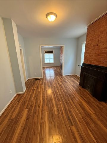 110 Kirk Ave, Carrick, PA 15227