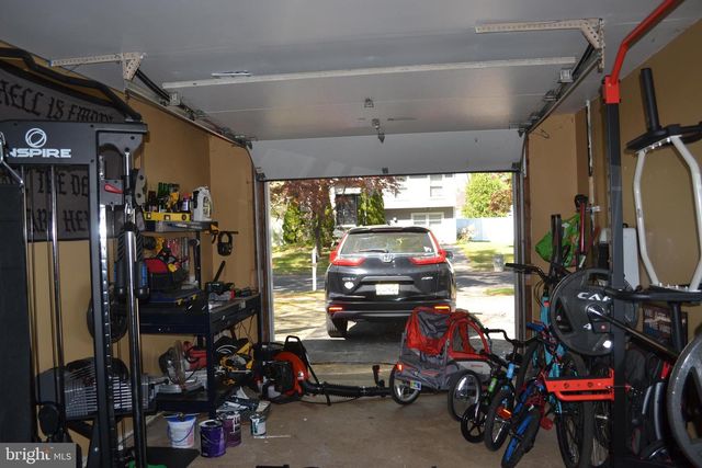 31 CHESTNUT WAY CIR, Barnegat, NJ 08005