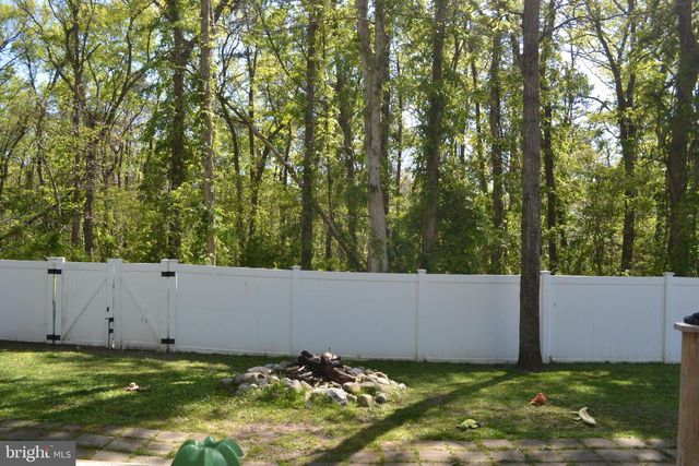31 CHESTNUT WAY CIR, Barnegat, NJ 08005