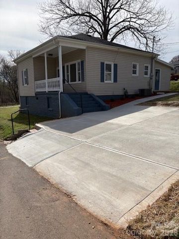 97 Sixth Street, Cramerton, NC 28032