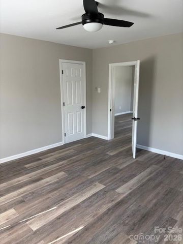 97 Sixth Street, Cramerton, NC 28032