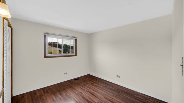 621 Escanaba Avenue, Calumet City, IL 60409