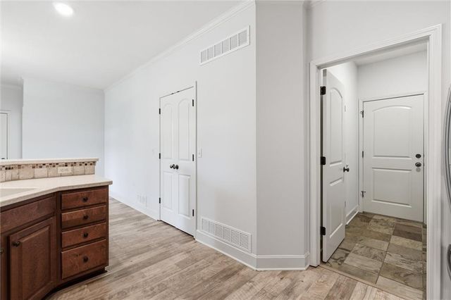 11263 S Summit Street 2402, Olathe, KS 66062