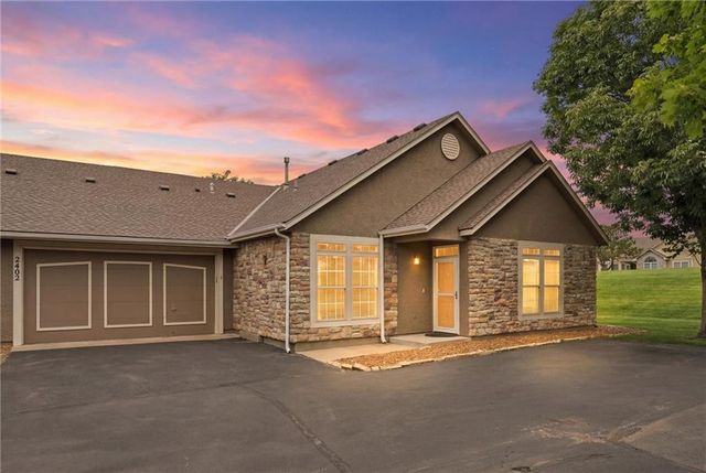 11263 S Summit Street 2402, Olathe, KS 66062