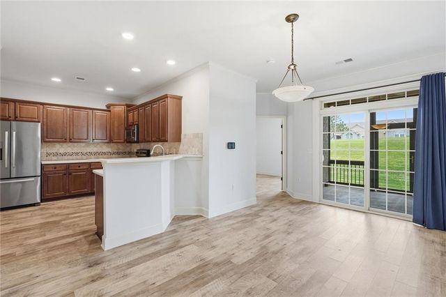 11263 S Summit Street 2402, Olathe, KS 66062