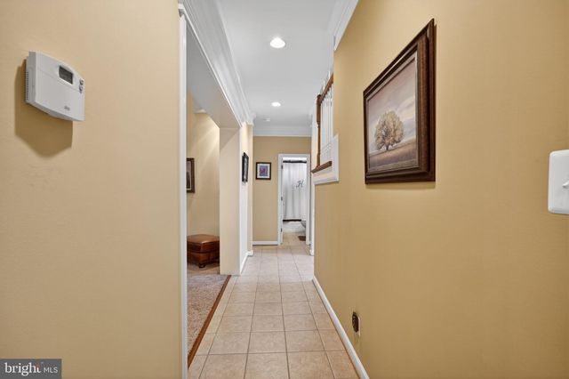 15 STRATFORD HALL CT, Fredericksburg, VA 22406