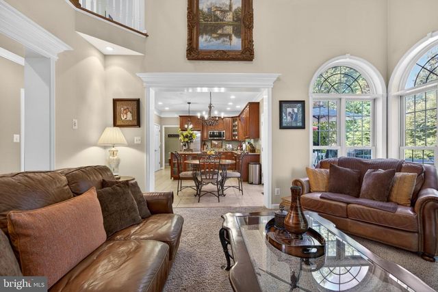 15 STRATFORD HALL CT, Fredericksburg, VA 22406