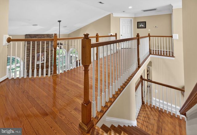 15 STRATFORD HALL CT, Fredericksburg, VA 22406