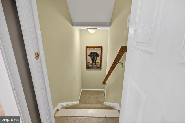 15 STRATFORD HALL CT, Fredericksburg, VA 22406