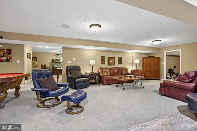 15 STRATFORD HALL CT, Fredericksburg, VA 22406