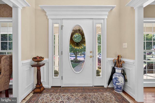15 STRATFORD HALL CT, Fredericksburg, VA 22406