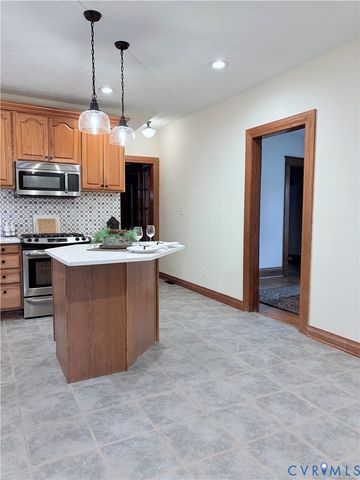 3315 Virginia St, Hopewell, VA 23860