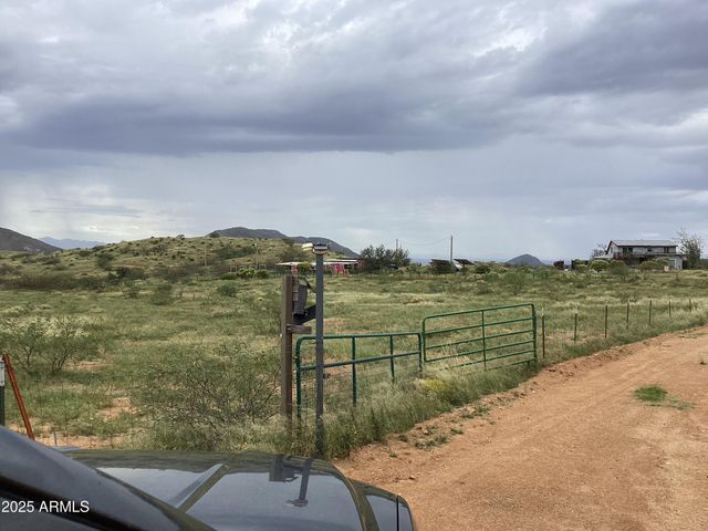 6265 W COPPER BUG Road, Elfrida, AZ 85610