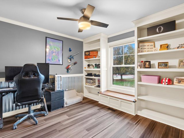 8407 Heron Lake Road, St. John, IN 46373