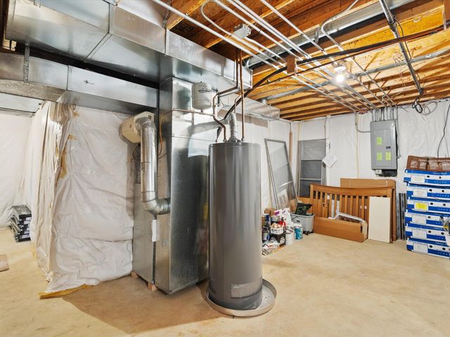 8407 Heron Lake Road, St. John, IN 46373