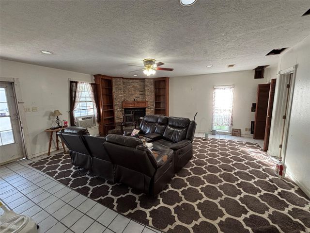 9114 Easthaven Boulevard, Houston, TX 77075