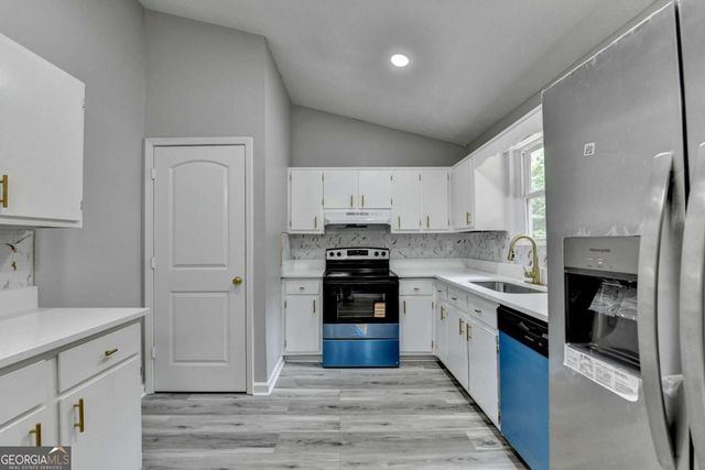 1018 Wayne Drive, Snellville, GA 30078