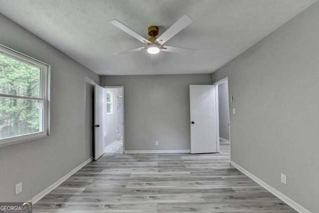 1018 Wayne Drive, Snellville, GA 30078