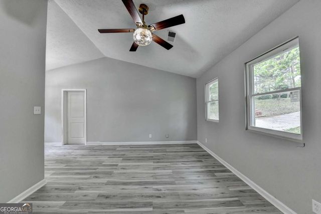 1018 Wayne Drive, Snellville, GA 30078