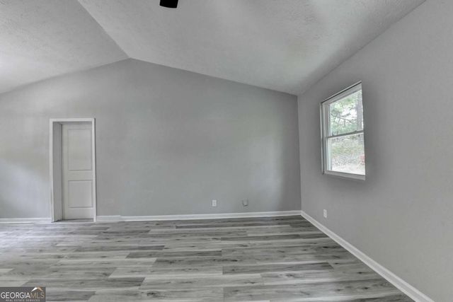 1018 Wayne Drive, Snellville, GA 30078