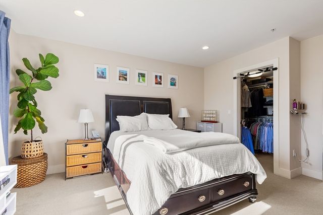 533 Cambridge St 308, Boston, MA 02134