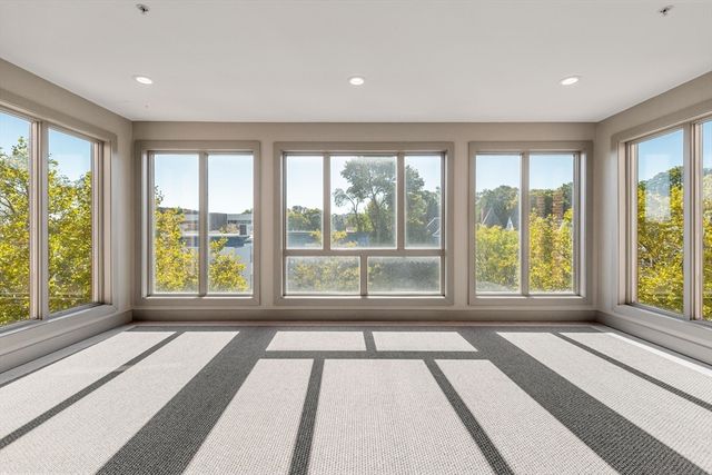 533 Cambridge St 308, Boston, MA 02134