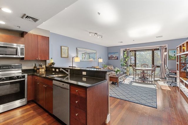 533 Cambridge St 308, Boston, MA 02134