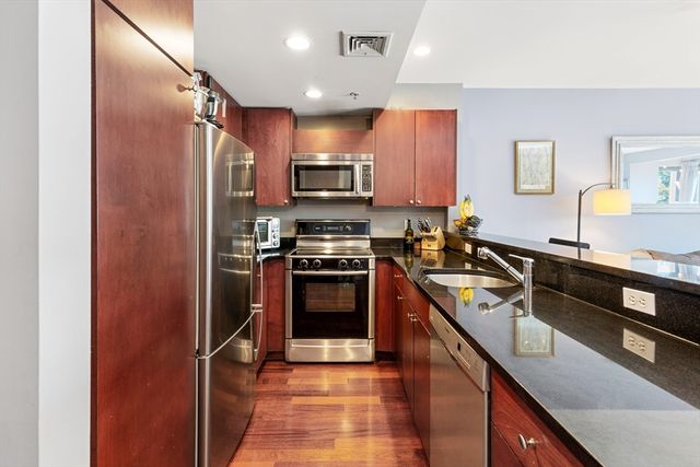 533 Cambridge St 308, Boston, MA 02134