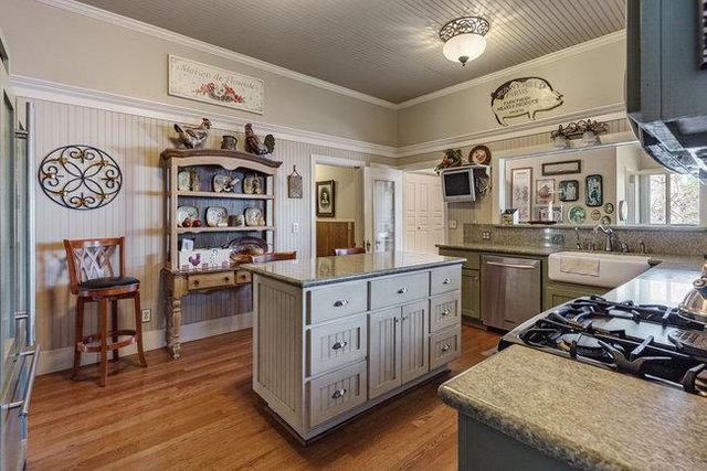 610 San Felipe Road, Gilroy, CA 95020