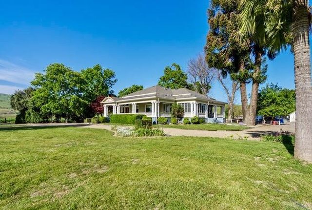 610 San Felipe Road, Gilroy, CA 95020