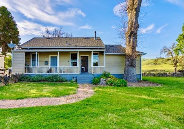 610 San Felipe Road, Gilroy, CA 95020