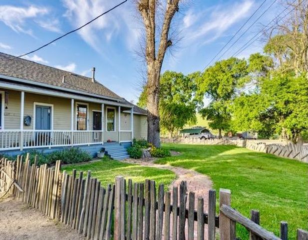 610 San Felipe Road, Gilroy, CA 95020