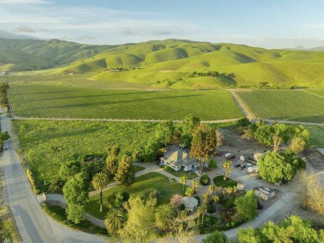 610 San Felipe Road, Gilroy, CA 95020