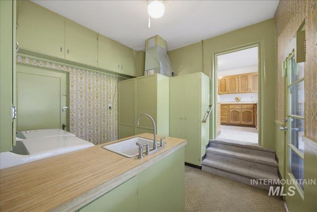 3510 N Sycamore Dr, Boise, ID 83703