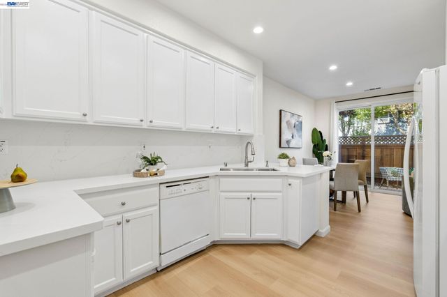 6325 Bray Ct, Dublin, CA 94568