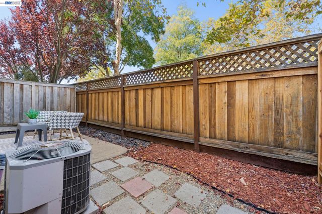 6325 Bray Ct, Dublin, CA 94568