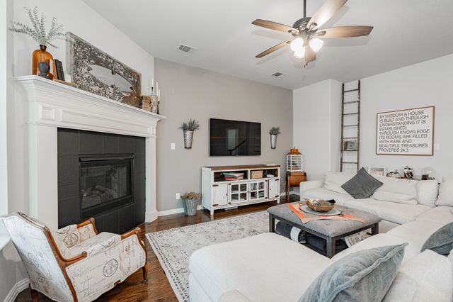 2853 Wellbourne Drive, Carrollton, TX 75006