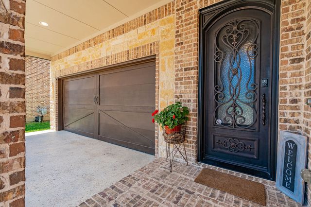 2853 Wellbourne Drive, Carrollton, TX 75006