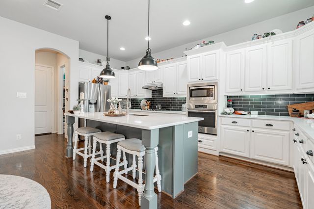2853 Wellbourne Drive, Carrollton, TX 75006