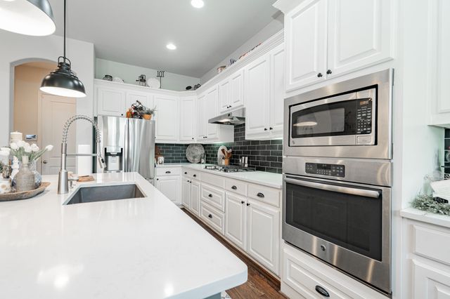 2853 Wellbourne Drive, Carrollton, TX 75006