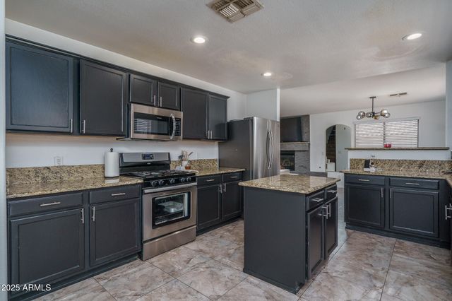 16006 W Lincoln Street, Goodyear, AZ 85338
