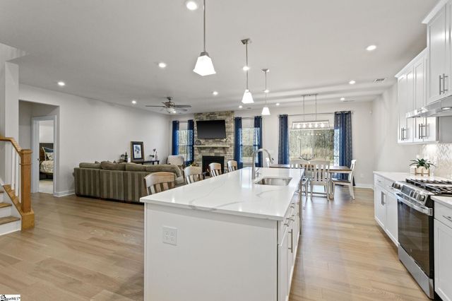 356 Hollythorpe Lane, Fountain Inn, SC 29644