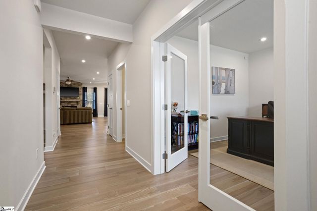 356 Hollythorpe Lane, Fountain Inn, SC 29644